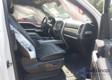 2017 Ford F-250 Lariat z USA, uszkodzony, nr VIN 1FT7X2B66HED47919